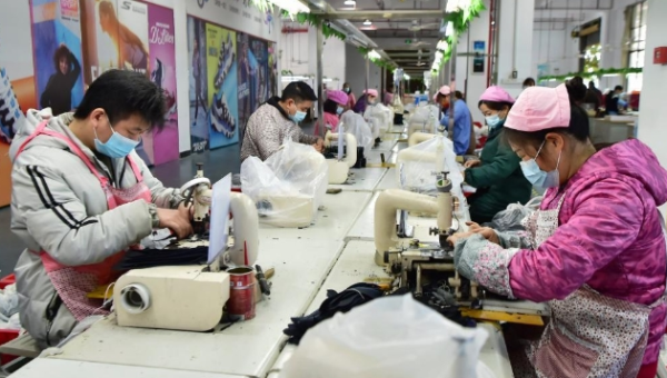 莆田鞋业风云录：从仿制到自主创新之路